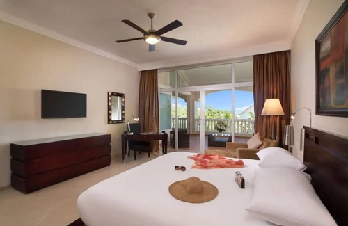 Los Maestros Resort | Lifestyle Holidays 3 bedroom Villa with your own pool and chef