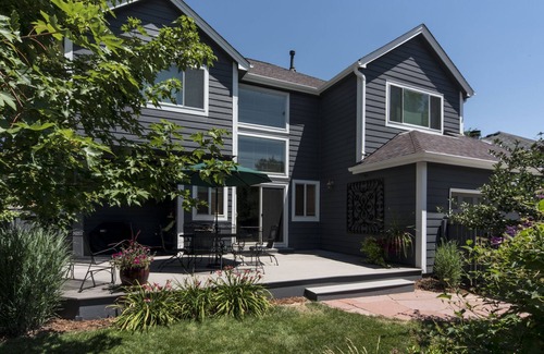 Noble Park House | Light bright centrally located home