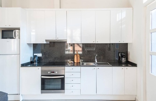 la Vila de Gracia Apartment | Light, cozy terrace and local life in Gracia