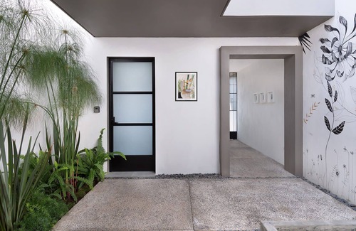 Ajijic Apartment | LIGHT FILLED MODERN APARTMENT WITH PRIVATE GARDEN