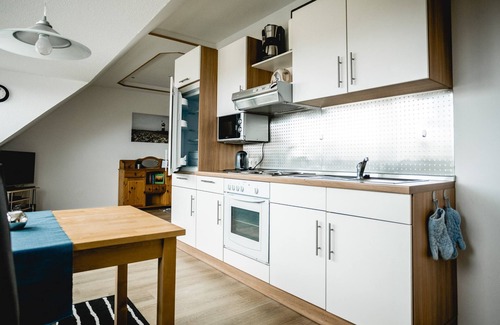 Wremen Apartment | Light flooded apartment with beautiful bay front, quiet location on the outskirts