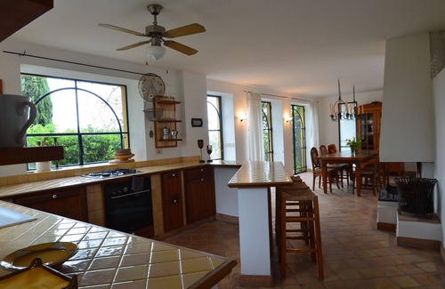 Dolcedo House | Light-flooded country house in a panoramic location