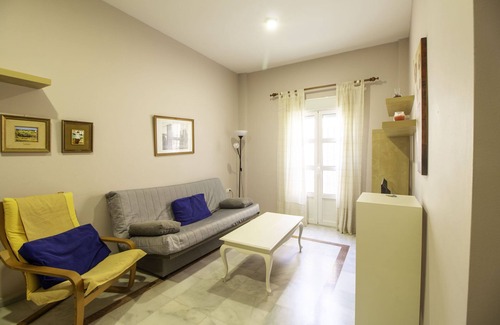 San Fernando Apartment | Lightbooking Mazarredo San Fernando