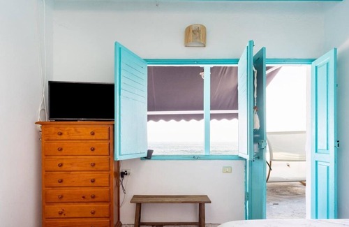 La Matanza de Acentejo House | Lightbooking The sea of Caletón Tenerife
