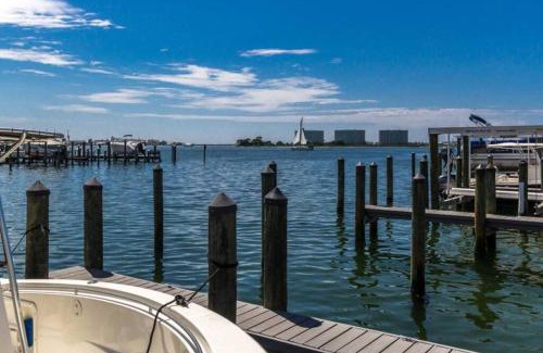 Orange Beach Apartment | Lighthouse on the Bay 2206- Elegant condo-Lazy River and Bay Views