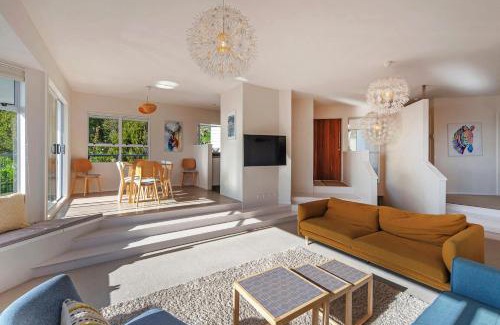 Stepneyville House | Lighthouse Vista