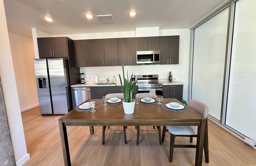 Point Loma Heights Apartment | Like a hotel but better! Pet friendly, exclusive patio, near beach, free parking