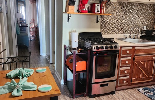 Memphis Apartment | Lil Beachy