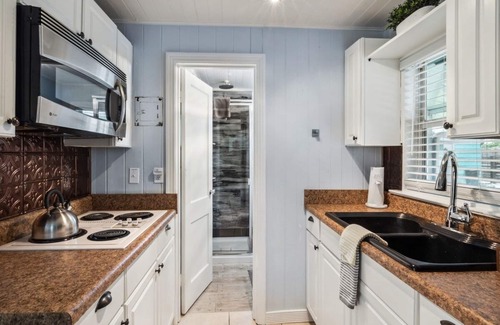 South Sarasota Cottage | Lil John Coastal Cottage Near Siesta Key Beach