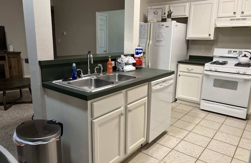 Pensacola House | Lil' Piece of Pensacola I 3BR/2BA I Near NAS I 6 min to Beach