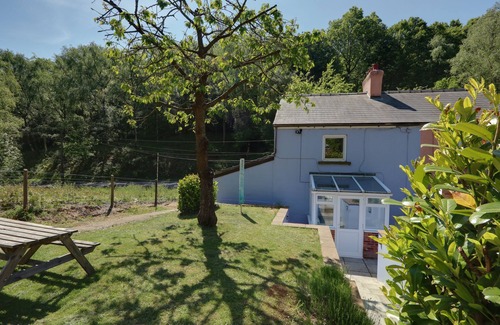 Lydney House | Lilac Cottage