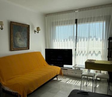 Les Lilas Apartment | Lilas house