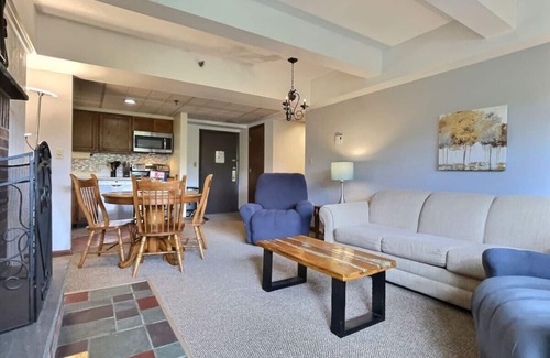 Killington Apartment | LilBear- AC, Pool, Sauna, Hot Tub, Near Resort