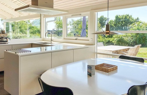 Handrup Strand House | "Lili" - 400m from the sea by Interhome