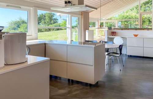 Handrup Strand House | "Lili" - 400m from the sea by Interhome