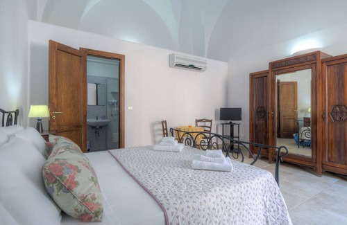 Vernole Apartment | Lilla B&B Lu Caffa by Typney