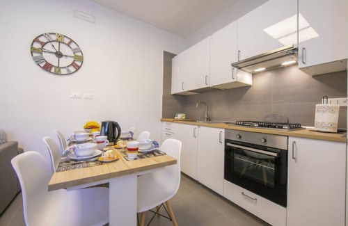 Marina di Massa Apartment | Lilla Suite by MMega