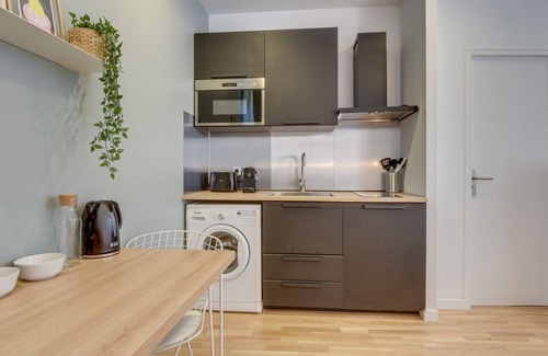 Lille Apartment | Lille train station: equipped studio