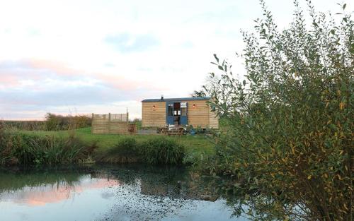 Bottesford House | Lillie's Shepherd's Lodge Retreat & Wellness