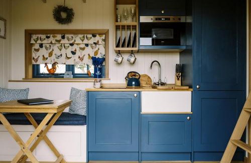Bottesford House | Lillie's Shepherd's Lodge Retreat & Wellness