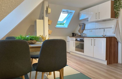 Geestemunde Apartment | "Lilliput" vacation apartment - small, fine, full of vacation feeling & close to Bürgerpark