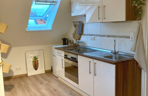 Geestemunde Apartment | "Lilliput" vacation apartment - small, fine, full of vacation feeling & close to Bürgerpark