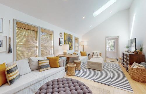 Lakeside House | Lilly Bell Villa