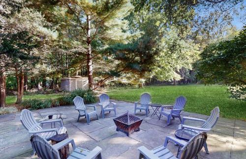 Lakeside House | Lilly Bell Villa