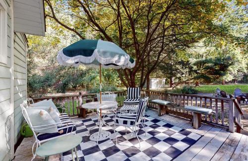 Lakeside House | Lilly Bell Villa