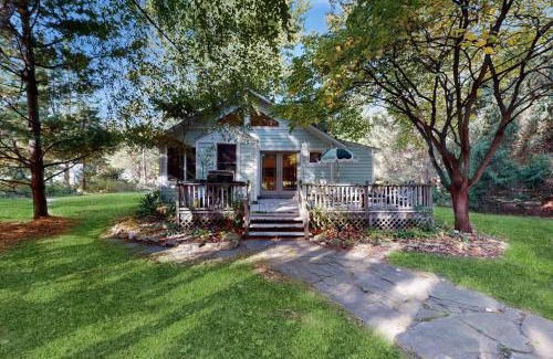Lakeside House | Lilly Bell Villa