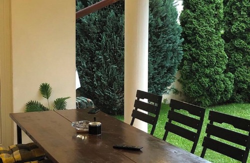 Campina Villa | LILU HOUSE ,4-bedroom villa in peaceful Câmpina with WiFi