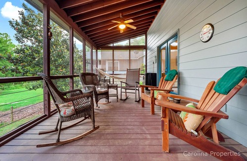 Landrum House | Lily Pad Lakehouse by Carolina Properties-Lake Lanier Lakefront, Fire Pit, Kayak