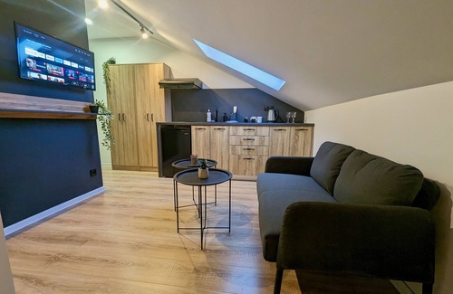 Sofia City Center Apartment | Lily's Studio 7 - Cozy Home - Central Sofia