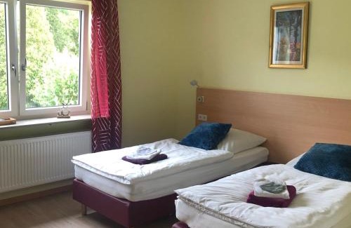 Limburg an der Lahn House | Limburger MiKa Zimmer & Garten & P & E-Ladestation