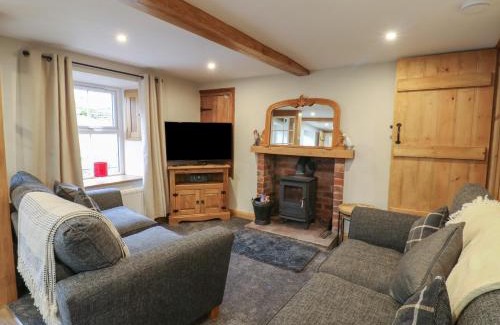 Winton House | Lime Tree Cottage