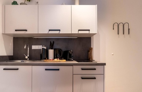 Bahnhofsviertel Apartment | limehome Frankfurt Gutleutstr. | Single Suite M