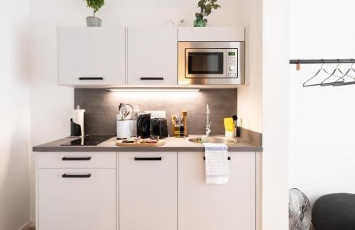 Bahnhofsviertel Apartment | Limehome Frankfurt Gutleutstraße - Digital Access
