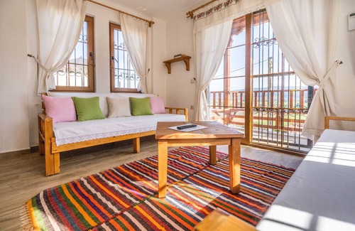 Akyaka House | Limon Villa Akyaka Daily Weekly Rentals