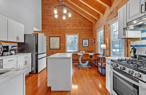 Warren House | Lincoln Cabin cabin