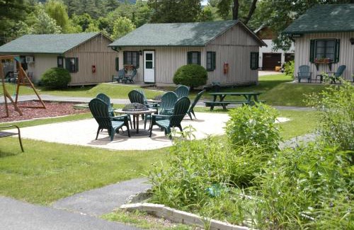 Lake George Resort | Lincoln Log Colony