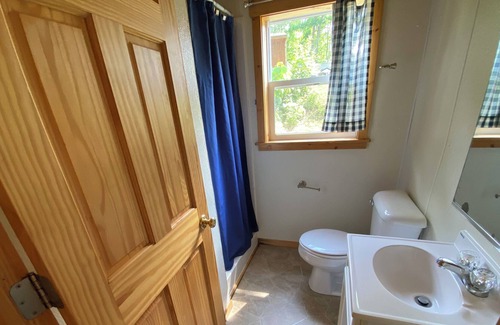 Brill Cabin | Lincolnwood Resort Cabin 3
