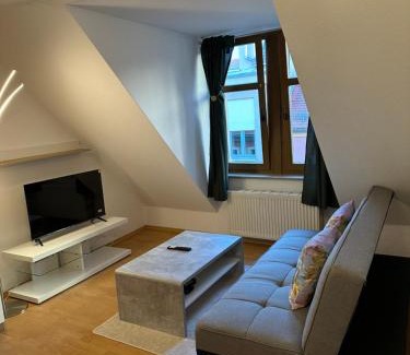 Friedrichstadt Apartment | Linda Ninh Apartment 6 Altstadt