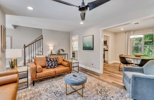 Kennesaw House | Lindley Lane 2145 · 4BR Fenced Yd Next to Creek/Nature Trail (2145L)