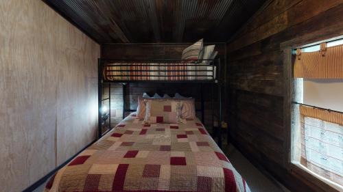 Red River House | Line Shack On Tenderfoot Trail With High Speed Wifi