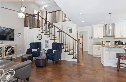 Belvedere Park House | Line Street Grand is a Luxurious home that is close to everything in East Lake!