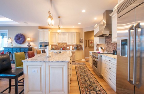 Honeoye House | Linger Longer Lakehouse: "Luxury Lake Living"