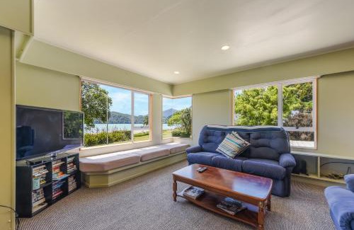 Mahau Sound House | Linkwater Wonder - Marlborough Holiday Home