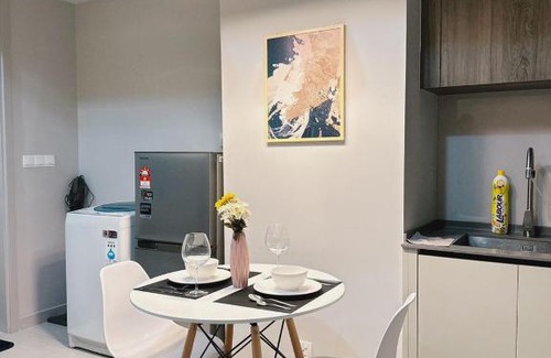 Taman Keramat Apartment | LinQ KLCC Datum Jelatek link LRT and Shipping Mall