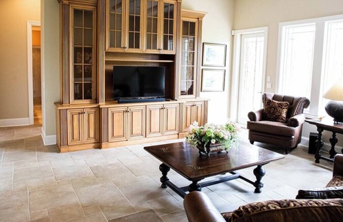 Altamont House | Linville Falls Luxury Cabin w/ hot tub & game room