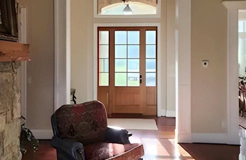 Altamont House | Linville Falls Luxury Cabin w/ hot tub & game room